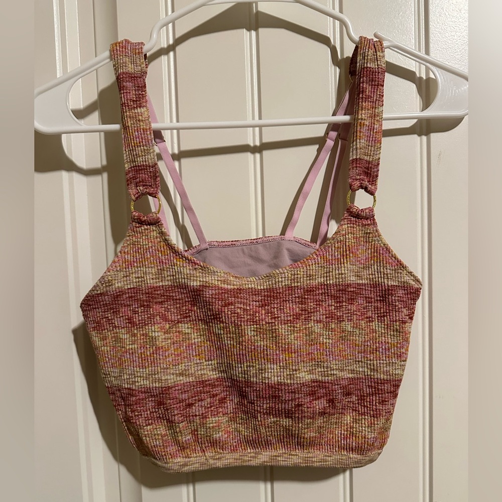 Pink aerie top with gold hardware